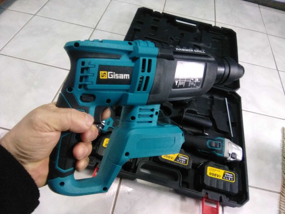 Conjunto de 4 ferramentas: 4 baterias, 2 carregadores,