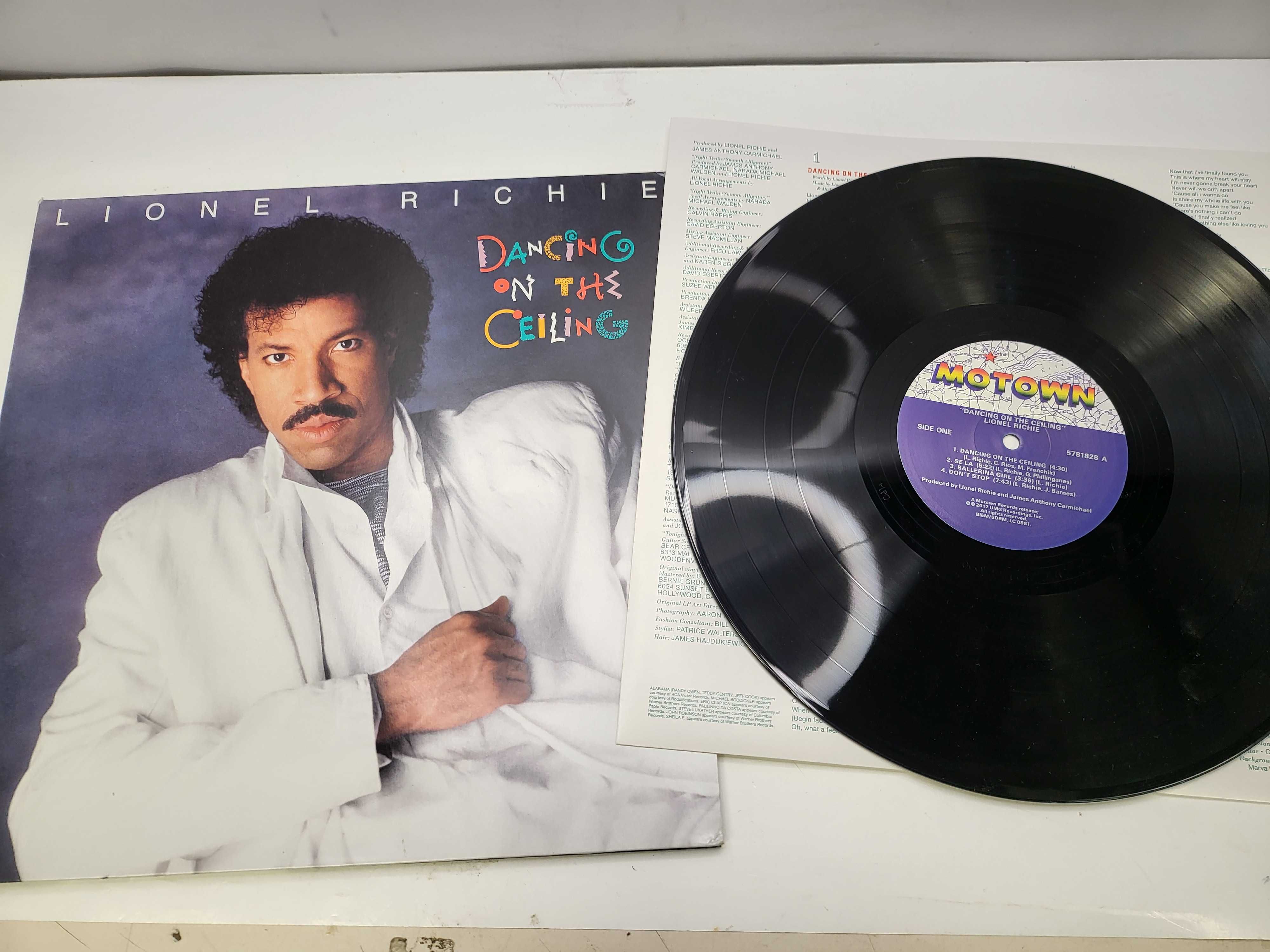 Lionel Richie - Dancing On The Ceiling LP EX 2017