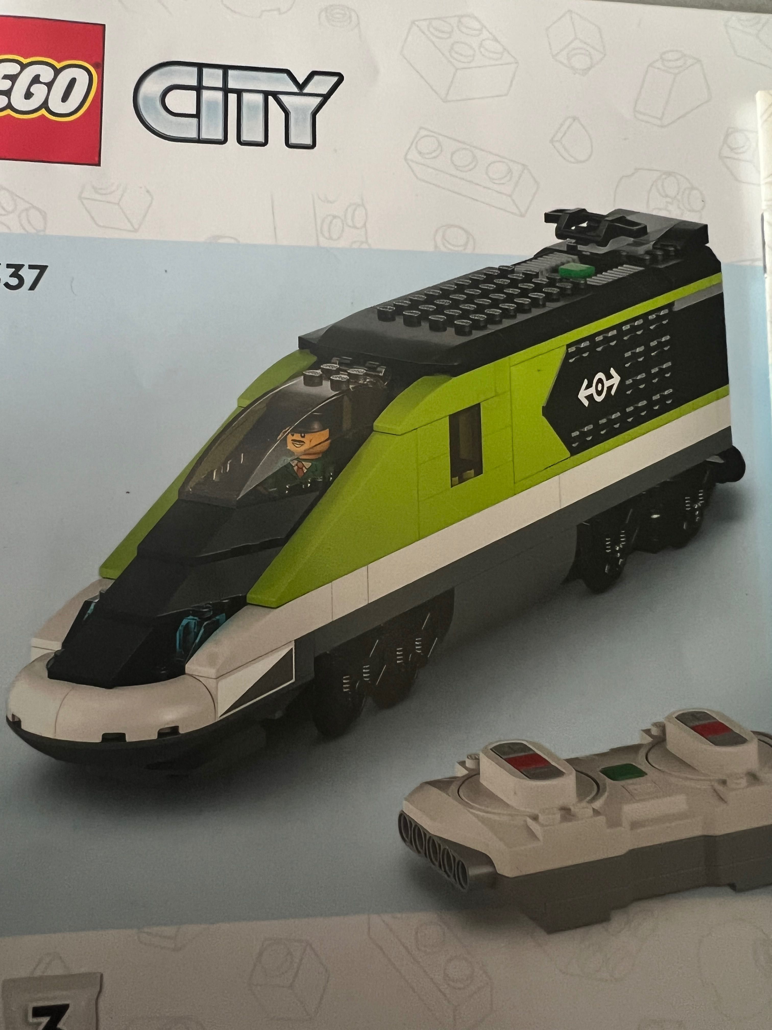 Lego 60337 Trem controlado com trilhos adicionais