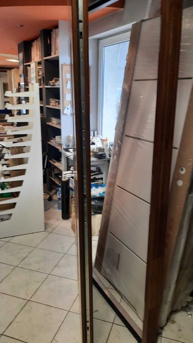 Drewniane drzwi zewnętrzne Art-Tom 90L lewe złoty dąb