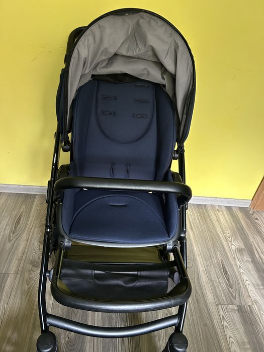 Продам коляску Anex m/type 2 в 1. 6500. Торг.