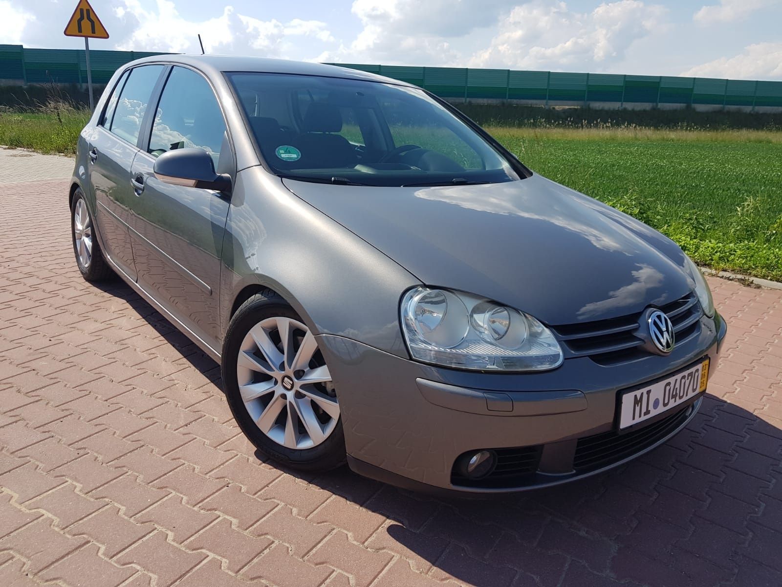 VW Golf V 1.6 MPI 102KM