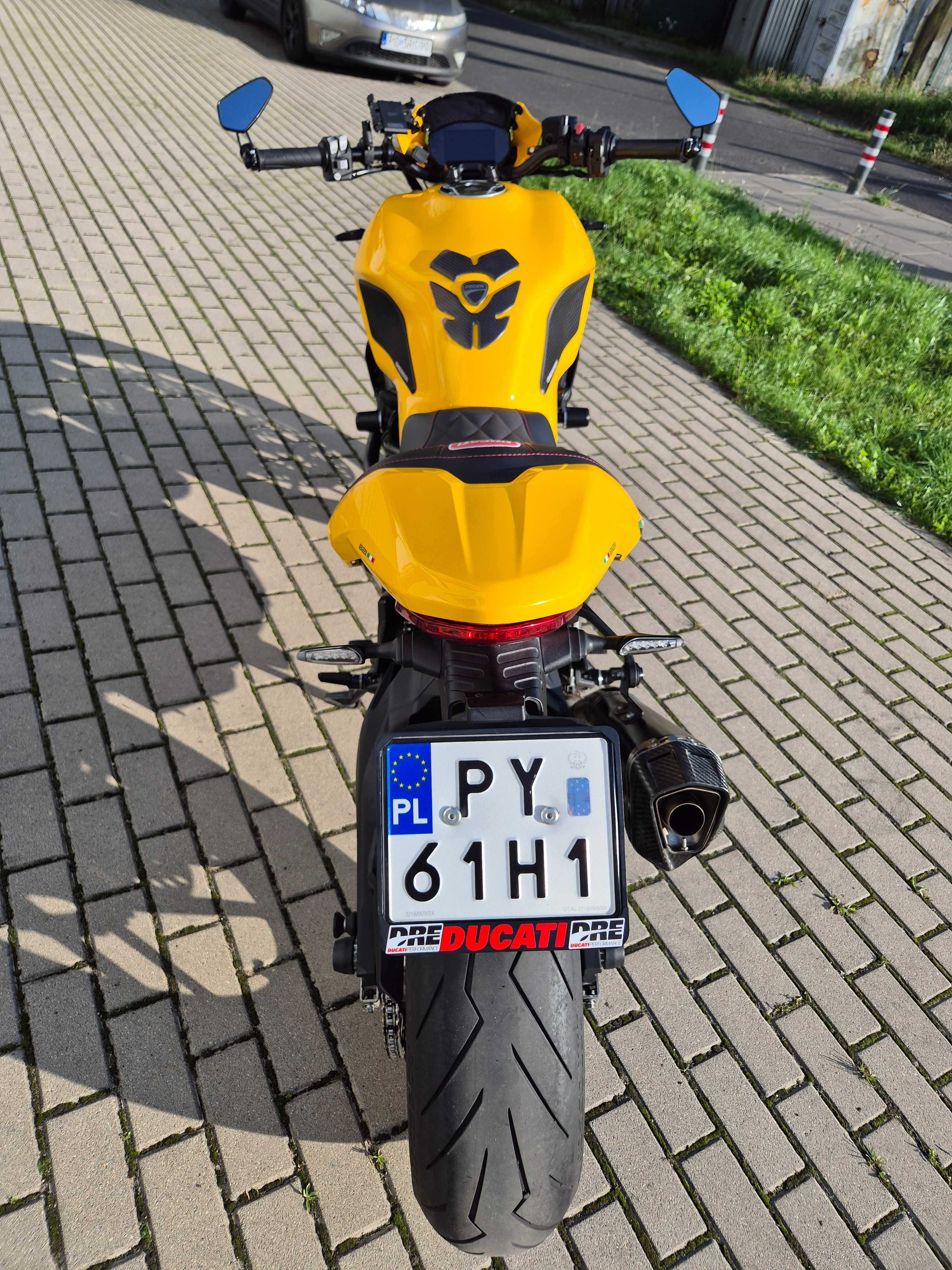 Ducati Monster 821, Salon Polska