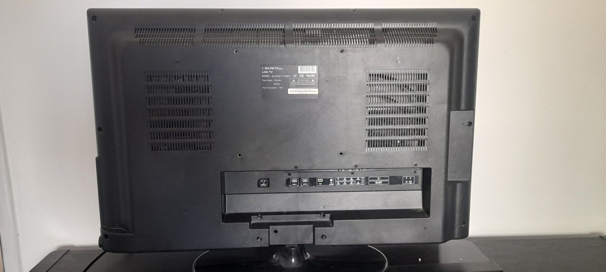 Televisor LCD Crown usado