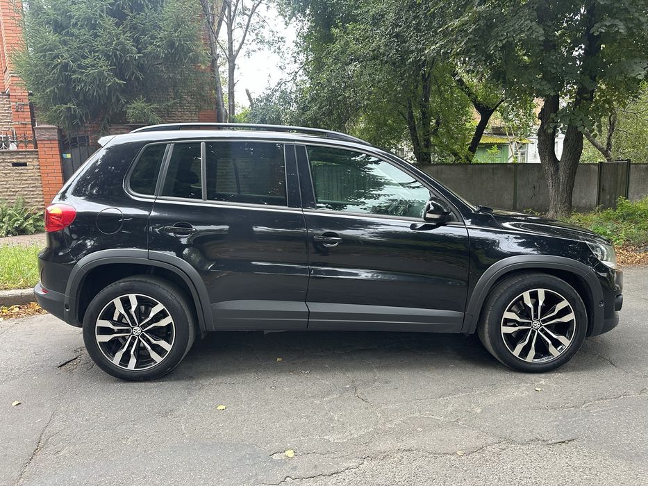 Volkswagen Tiguan 2015 року, 2.0 TDI (140 к.с.), офіційний не фарбован