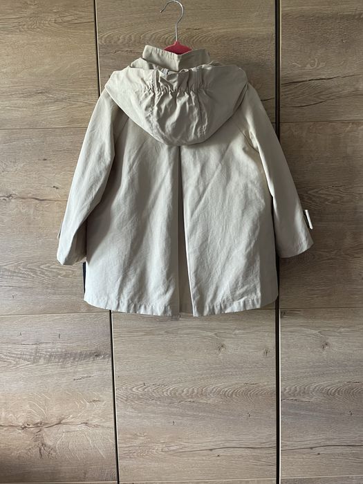 Dziewczęcy trencz z odpinaną kamizelką marki Zara Girls