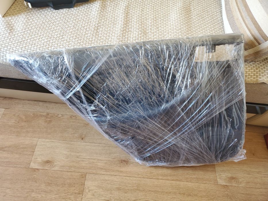 Avensis t25 задня ліва карта