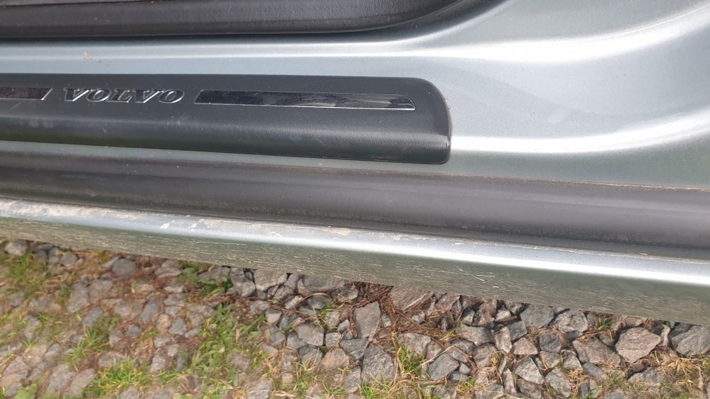Ушільнювач порогу volvo v50 вольво в50