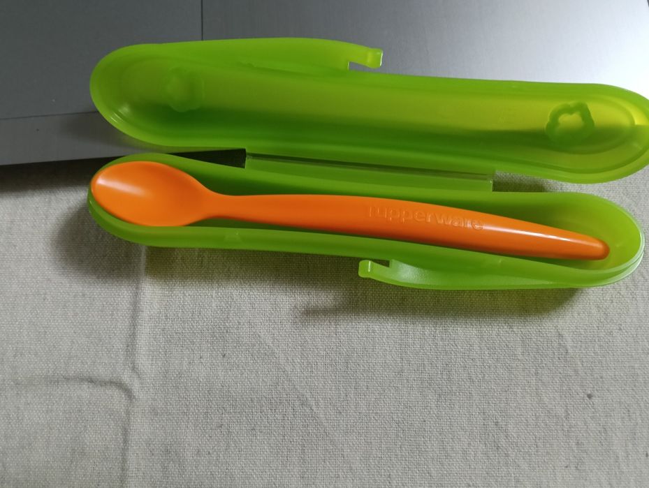 Colher com estojo da Tupperware