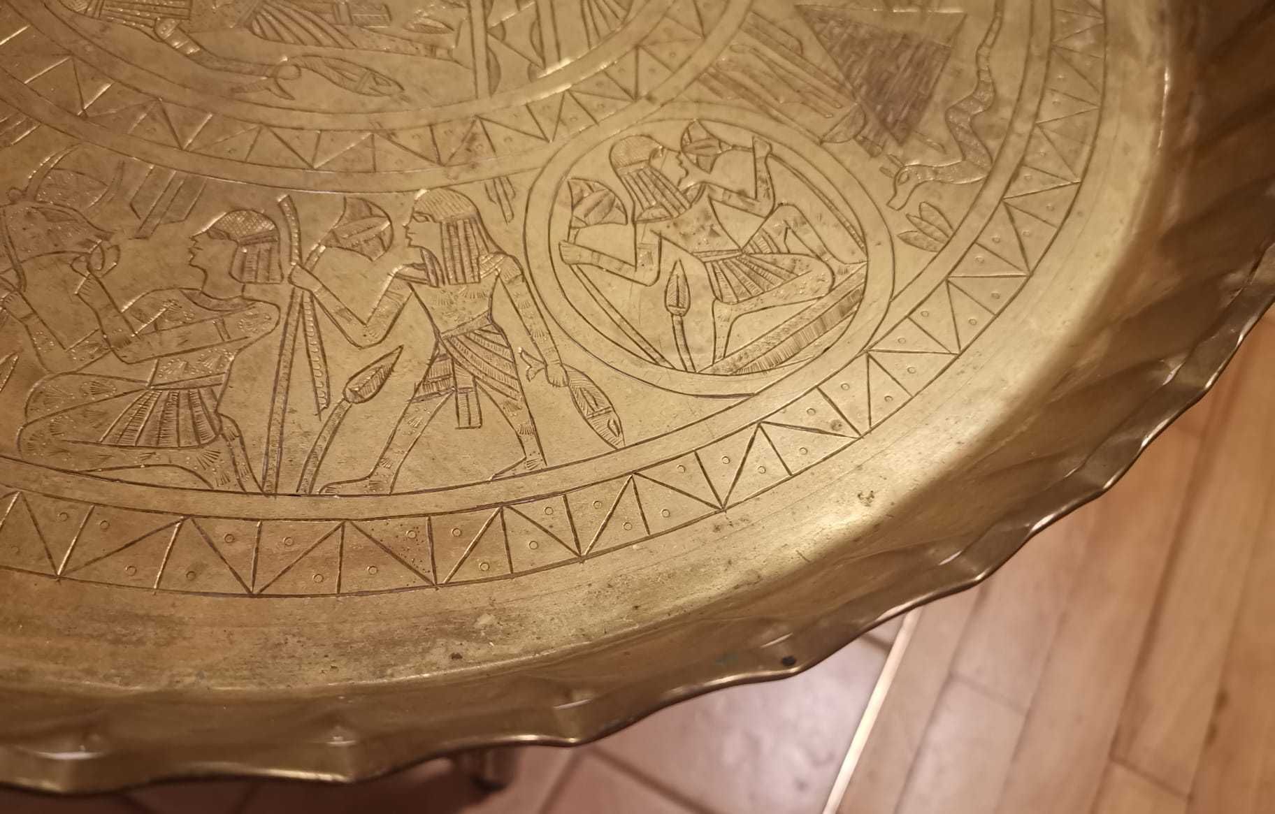 Orientalny stolik składany z mosiężnym blatem-rękodzieło, Egipt