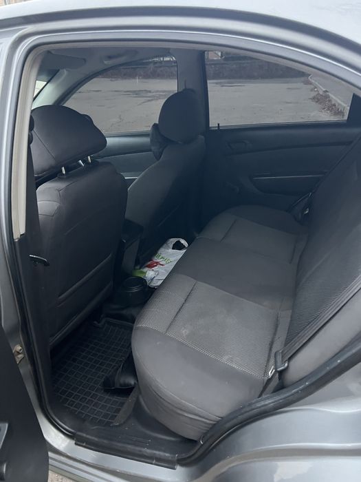 Продам chevrolet aveo T250 1.5 газ/бенз 2008 майже не фарбована