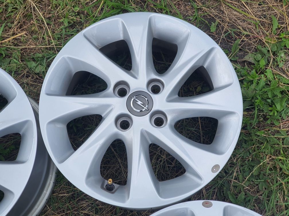 Alufelgi 15 Opel Karl 4x100 ET50 TPMS Czujniki ciśnienia