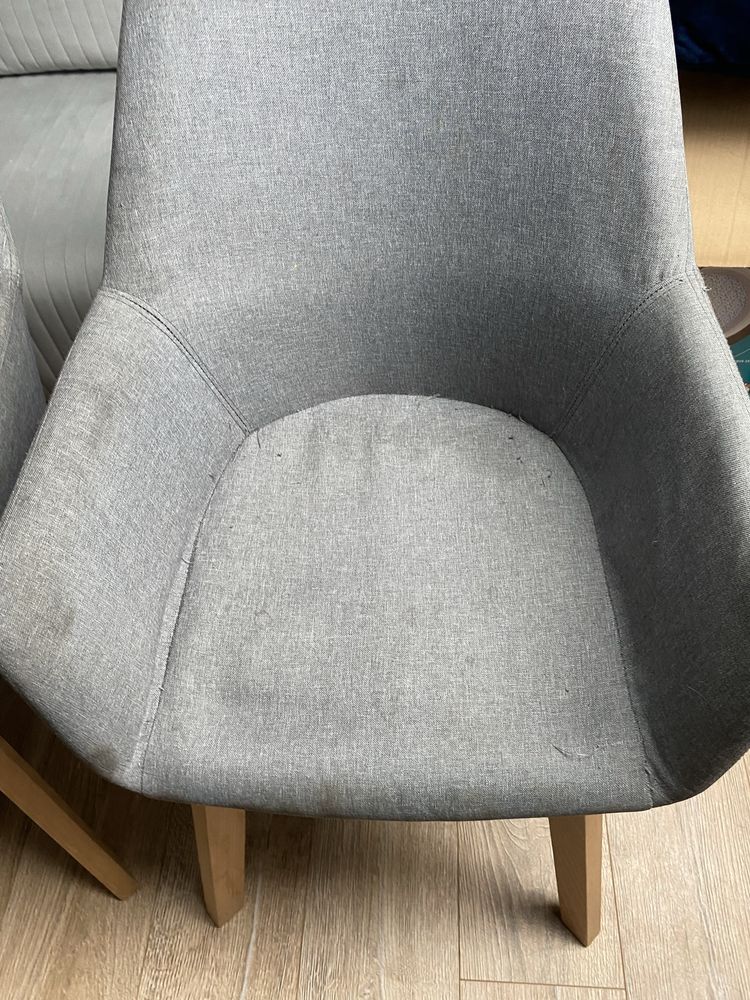 Krzesla szare tapicerowane komplet 4 sztuki
