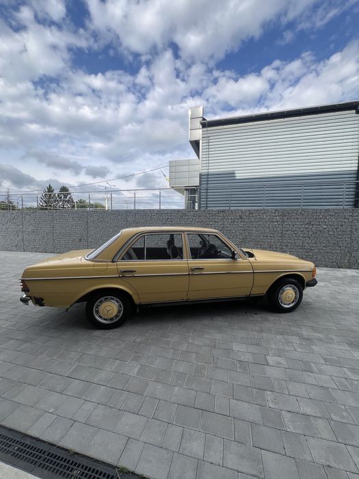 Мерседес     123