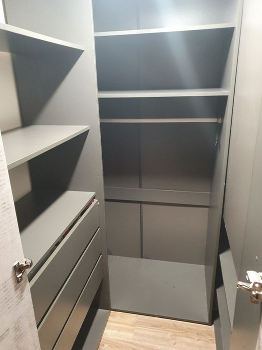 Sprzedam Szafę narożną