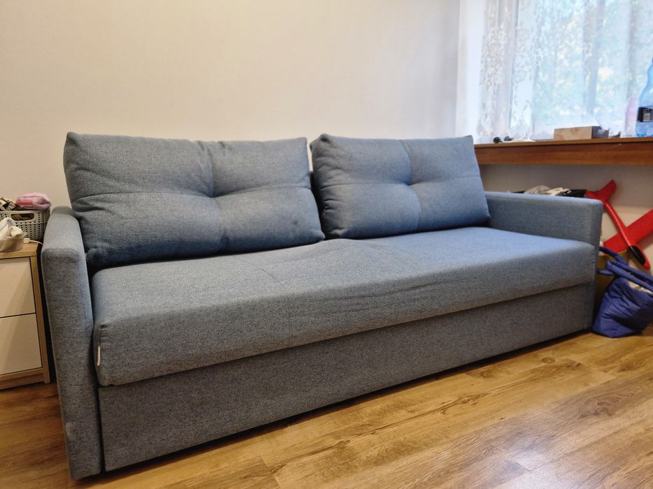 Niebieska Sofa rozkładana
