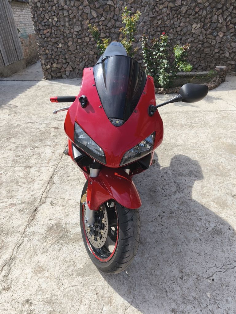 Продам мотоцикл Honda CBR 600RR