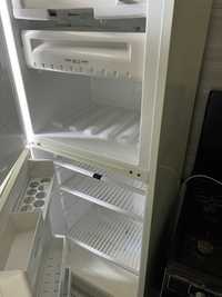 Stinol 110.  системы No Frost холодильник РАБОТАЕТ ОТЛИЧНО