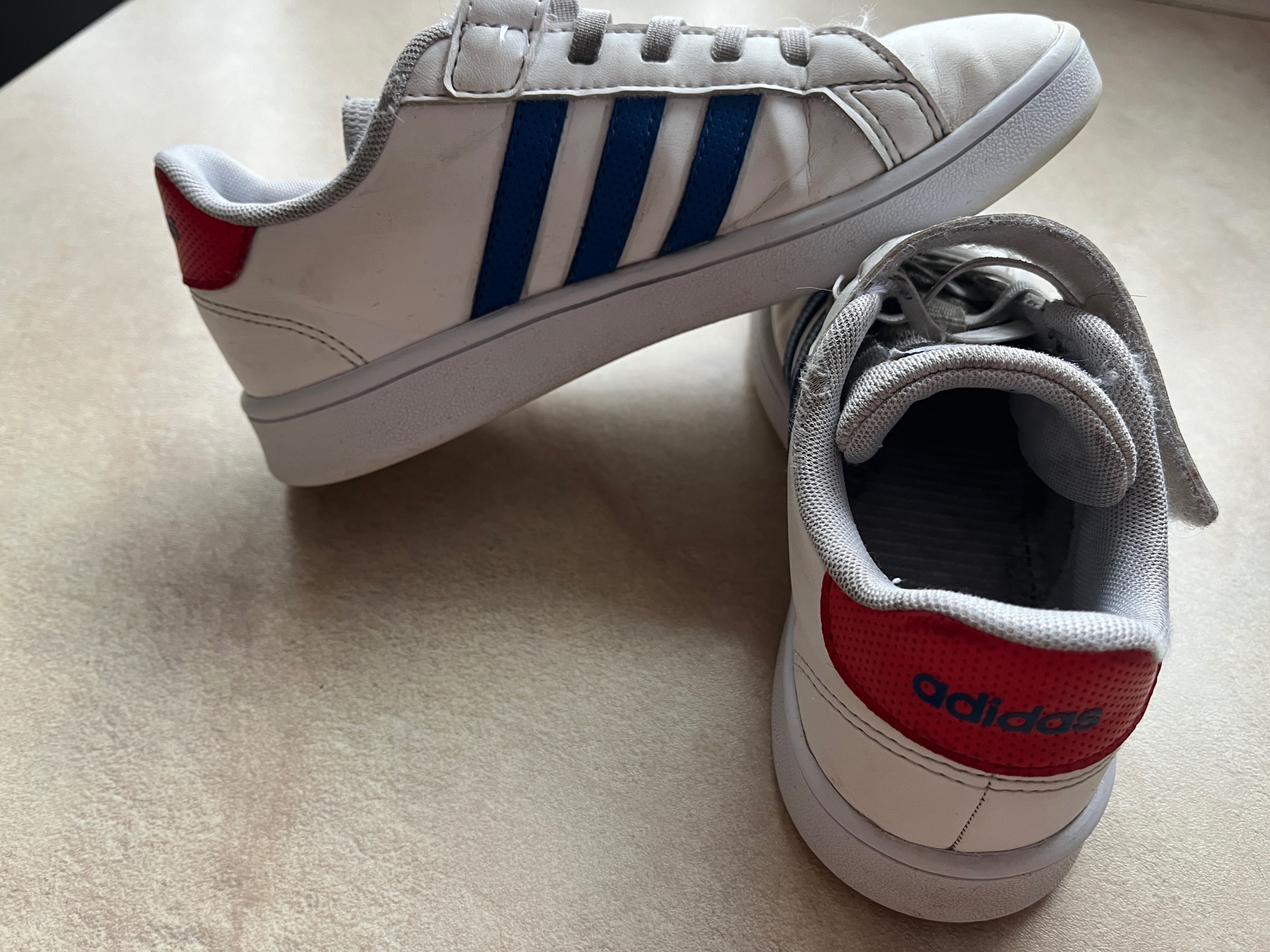 Buty chłopięce marki Adidas