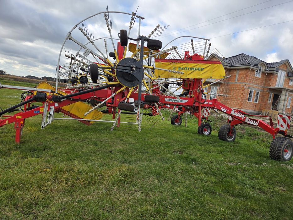 Zgrabiarka dwugwiazdowa  podwojna pottinger top 722 stan idealny