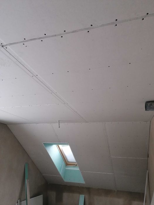 Ocieplenie poddaszy wełną ,zabudowy gk,rozbiórki