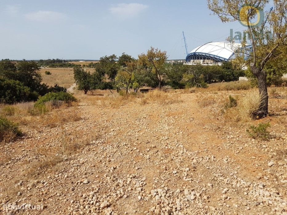 Terreno com vista mar e 2840 m2