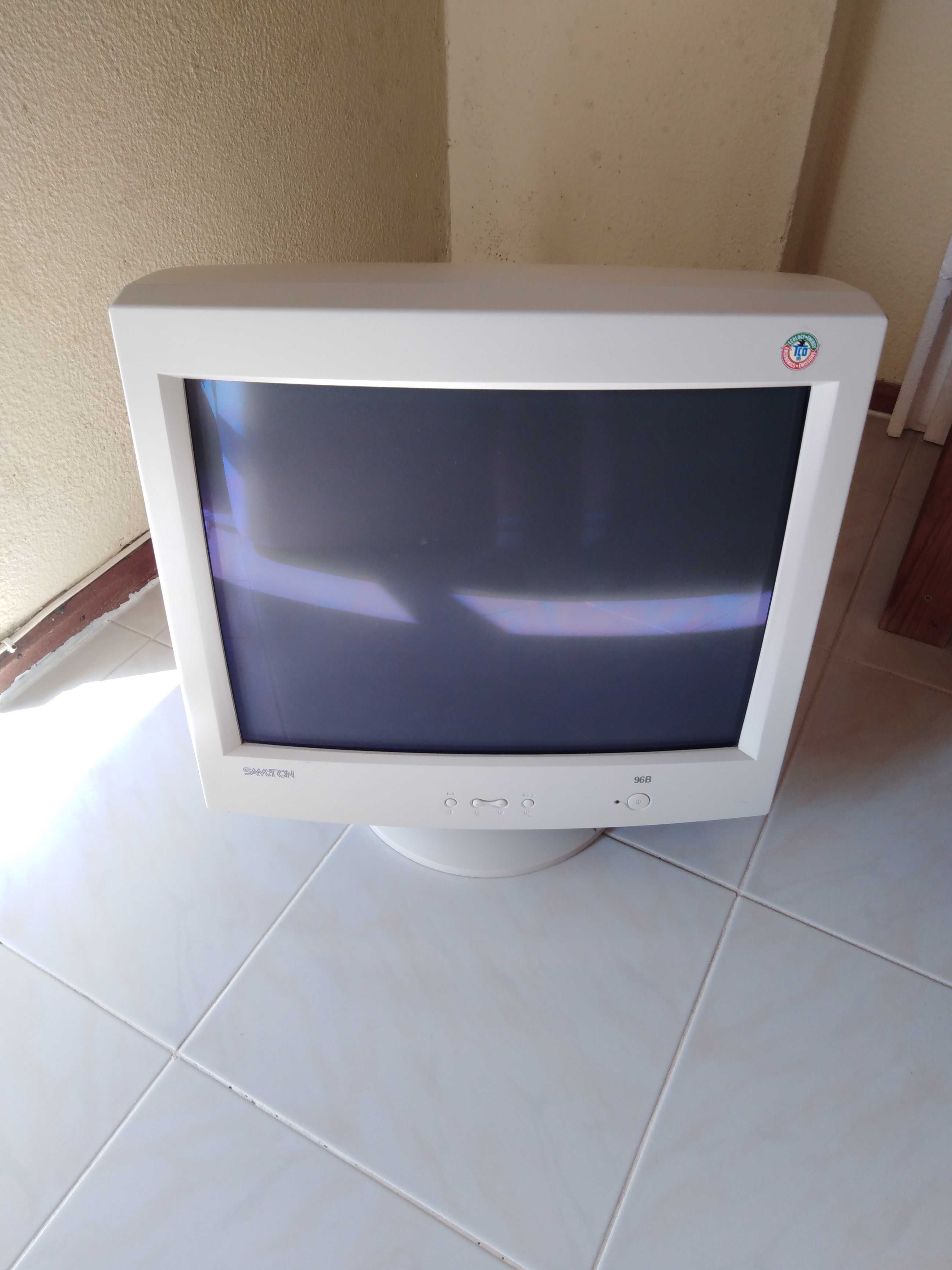 Monitor Computador Samtron 96B