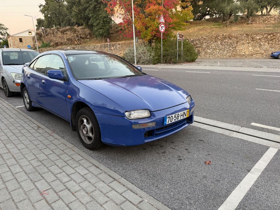 Mazda em bom estado