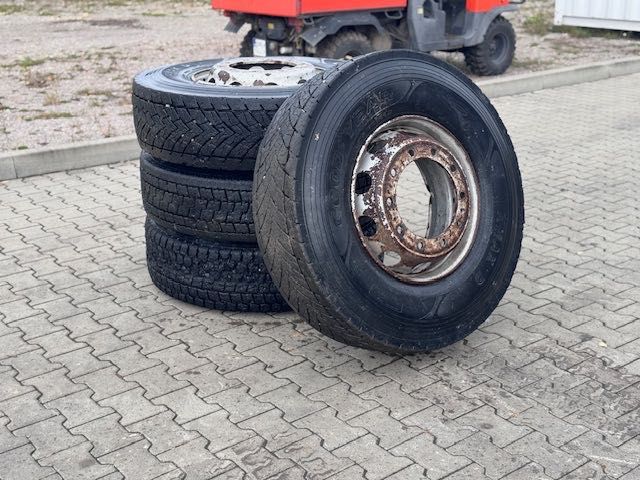 koła pełne wypełnione elastomerem do przesiewacza rębaka komplet