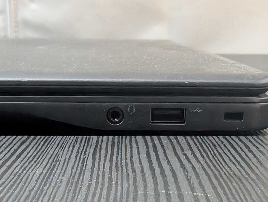 Portátil Dell E7450 14" | i5 | 16GB | 256GB | 1920x1080