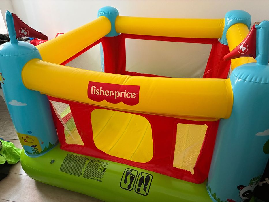 Castelo inflável Fisher Price