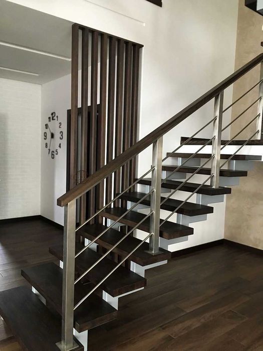 Металеві сходи та перила в стилі