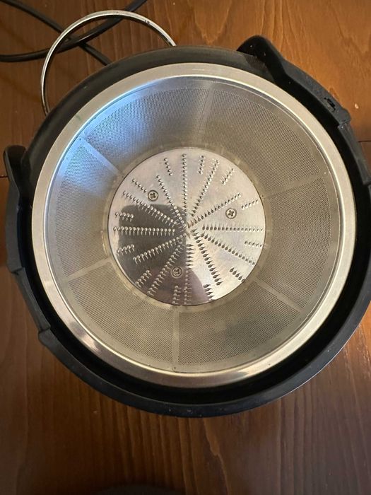 Liquidificador de Frutos Taurus