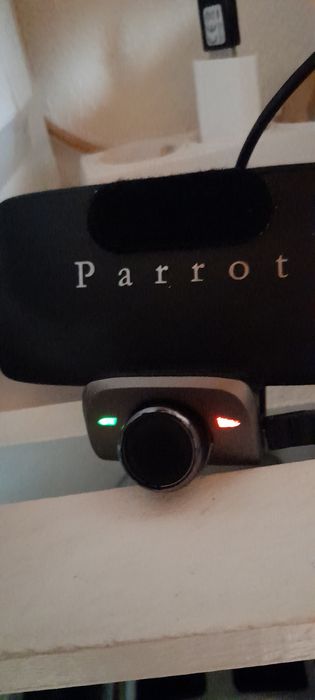 Kit mãos livres parrot Avariado
