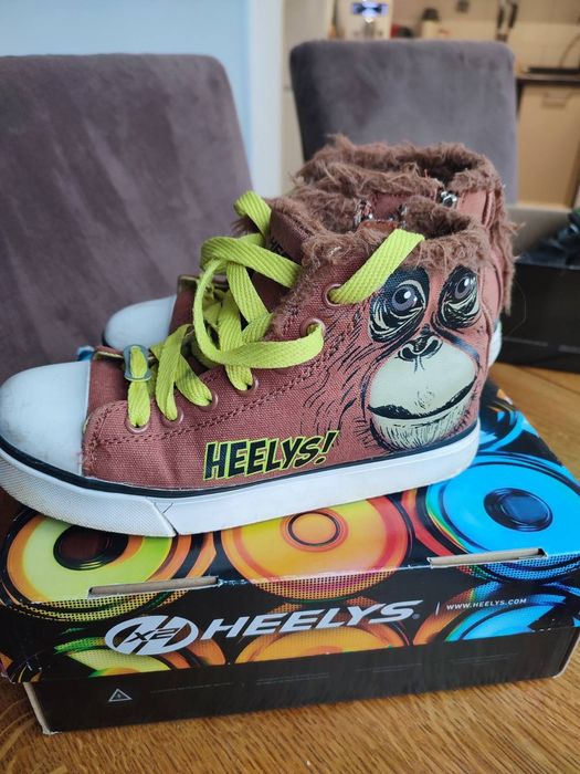 Роликові кеди HEELYS