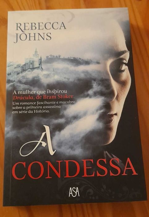 Livros Romance ("A Condessa" e "Hotel Memória")