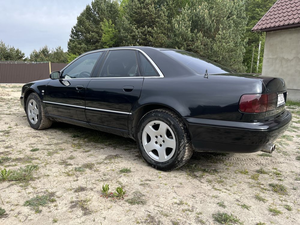 Ауді а8 2000р 4.2 газ бен