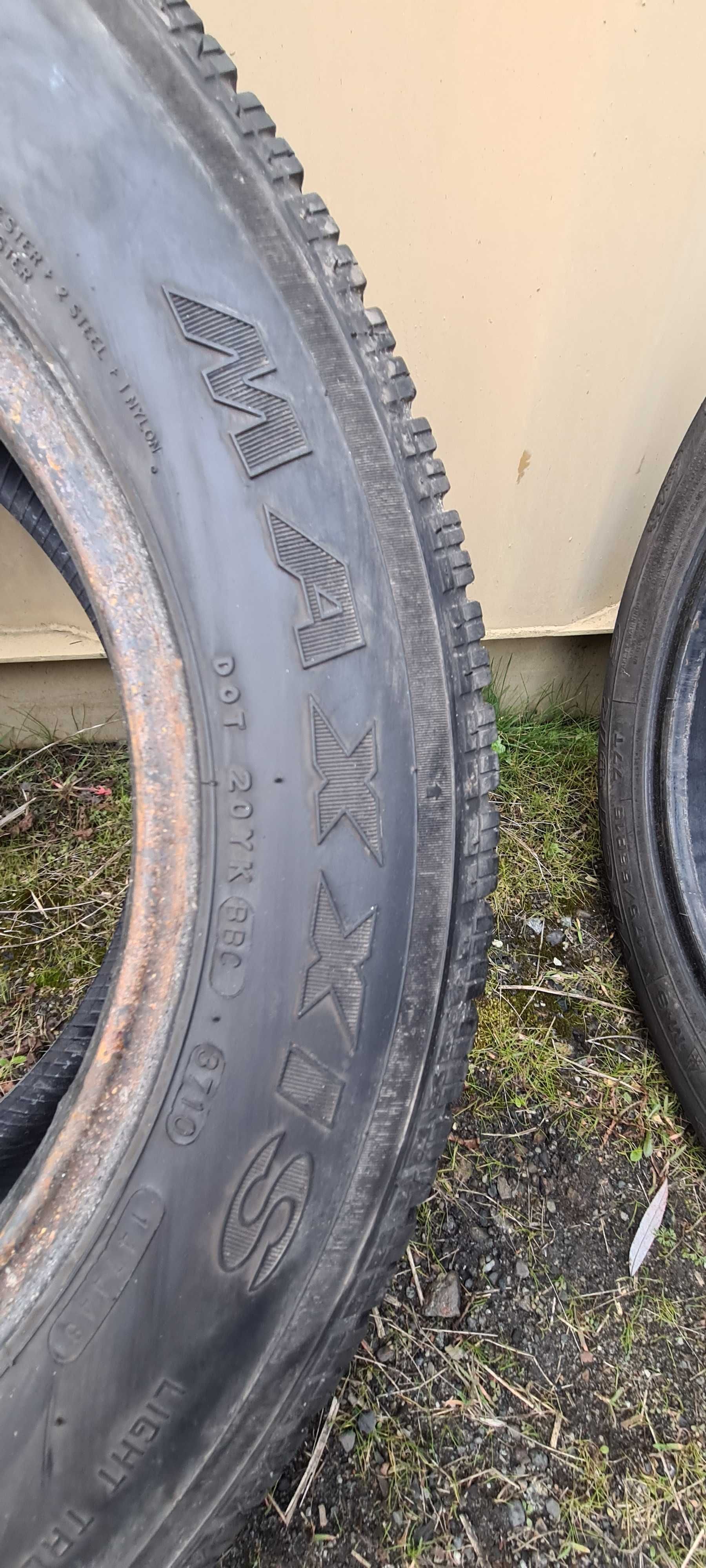 Opona samochodu dostawczego 205/65R16C Maxxis *S ZIMA