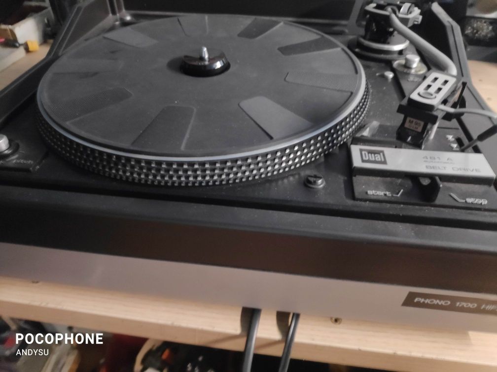 Gramofon Dual 481 A .