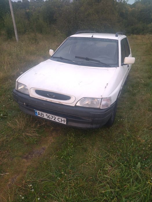 Продам срочно Форд ескорд