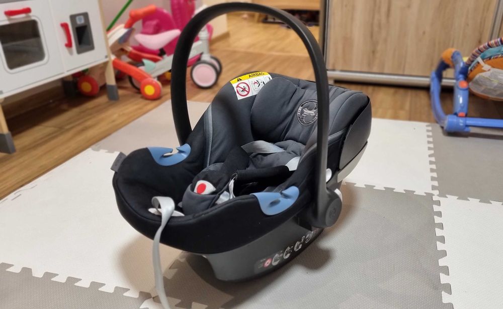 Cybex Aton M + adaptery