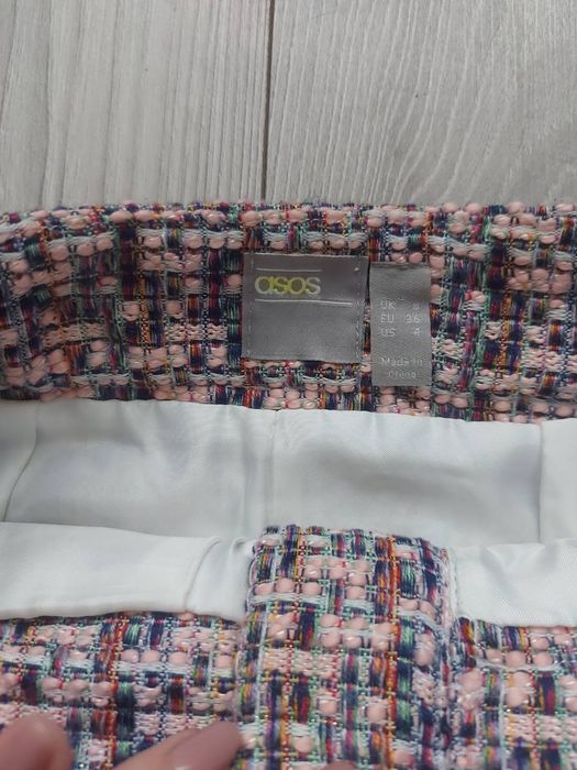 Міні-спідниця на блискавці спереду та
кишенями на блискавці asos s-m