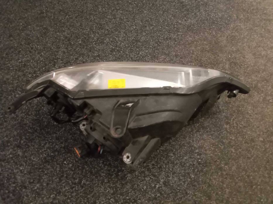 Фари до мазди 2.