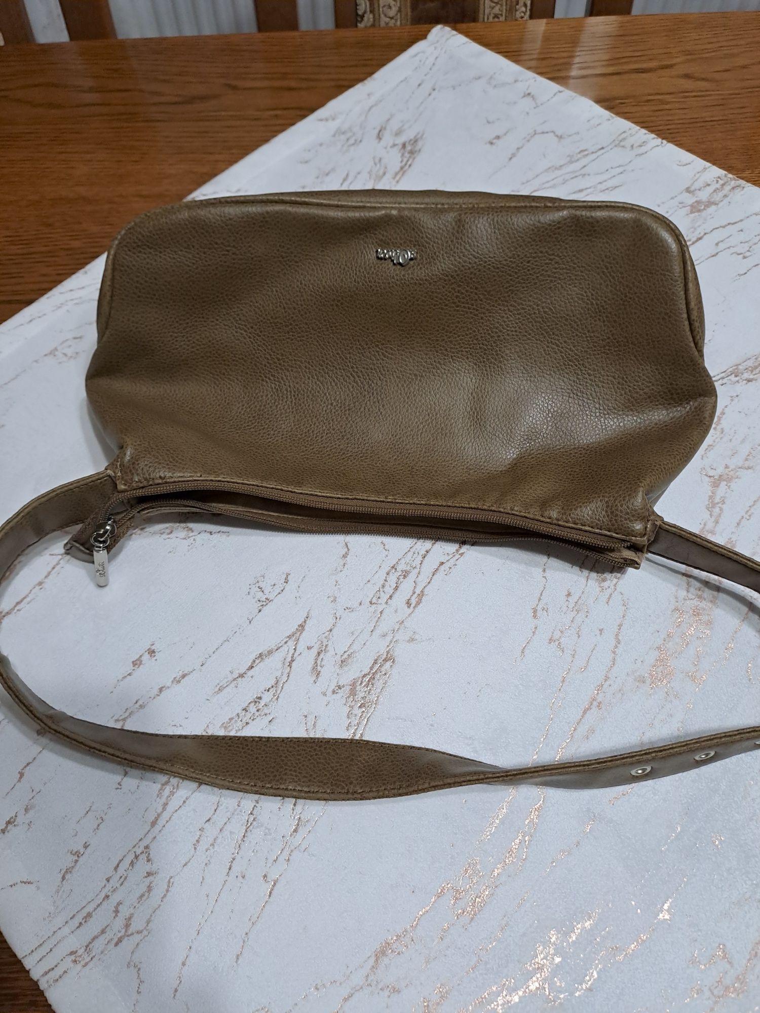 Torebka khaki firmy "s.Oliver"