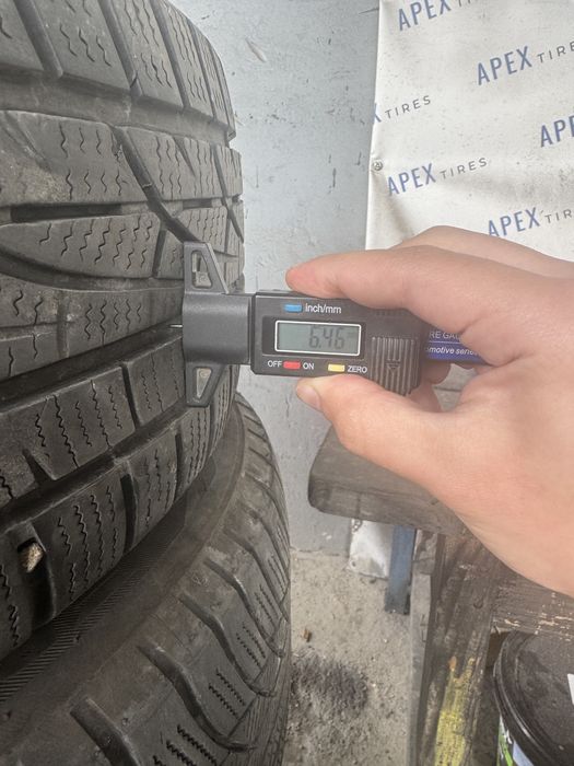 Зимові шини Hankook 225/55 R17 6,5 мм.