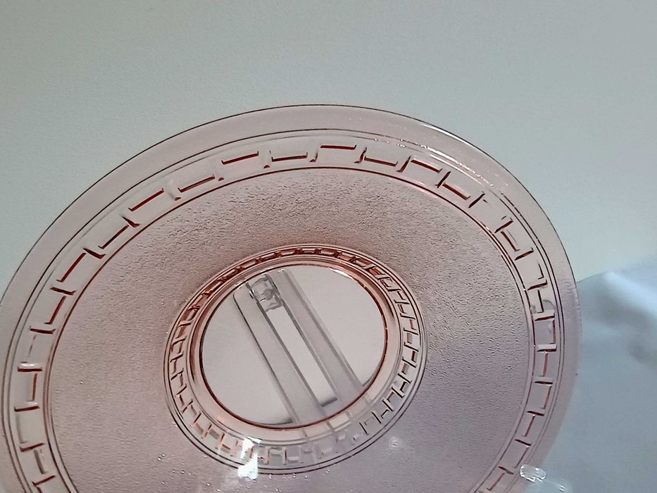 Bohemia różowa misa z greckim wzorem sygnowana