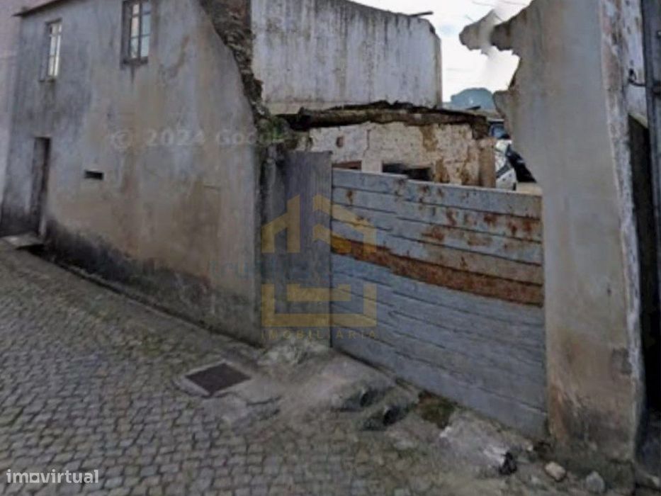 Moradia rustica para Restauro já com projeto aprovado em Touguinha ...