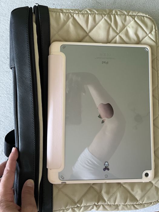 Продам сумку Knomo London для планшета або ноутбука з карманами