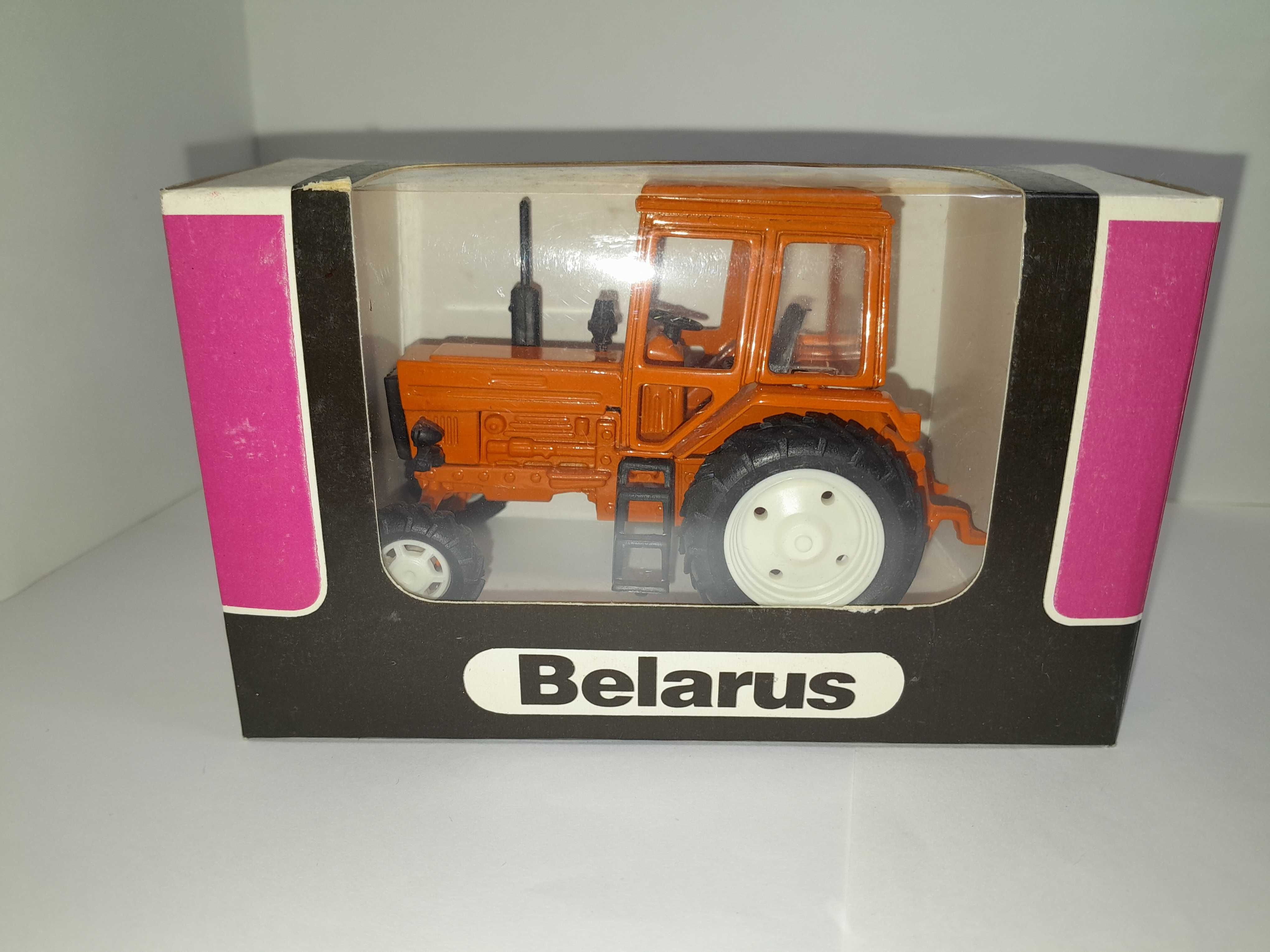 Трактор МТЗ 82. Масштаб 1/43. Новий в коробці. Металевий