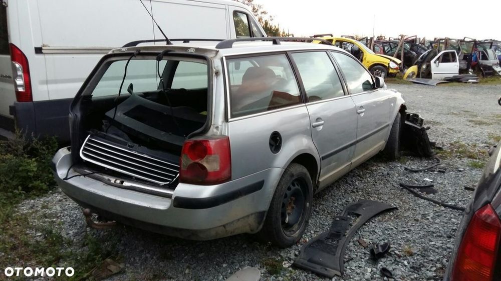 Części VW Passat B5 fl 2.0 V5 benzyna 02r. Kombi srebrny